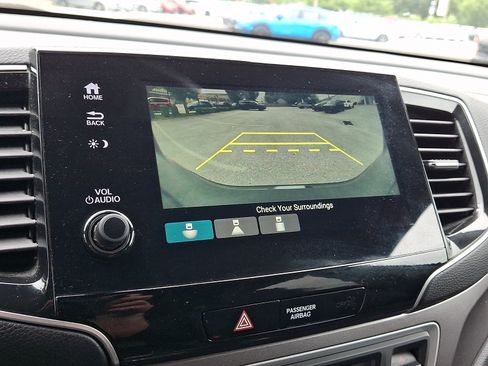 Used 2021 Honda Passport Sport image 17