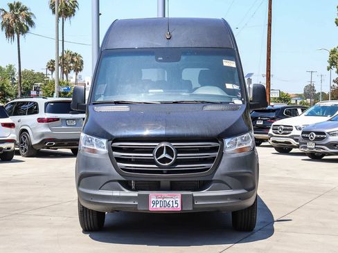 Used 2024 Mercedes-Benz Sprinter 2500 image 6