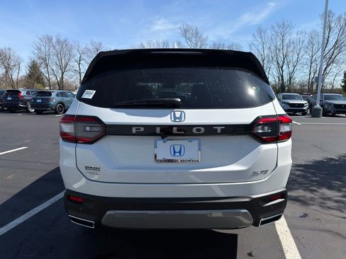 New 2026 Honda Pilot Elite image 4