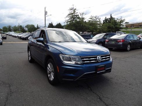 Used 2018 Volkswagen Tiguan S image 2