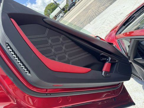 Used 2025 Lamborghini Revuelto AWD/4WD image 25