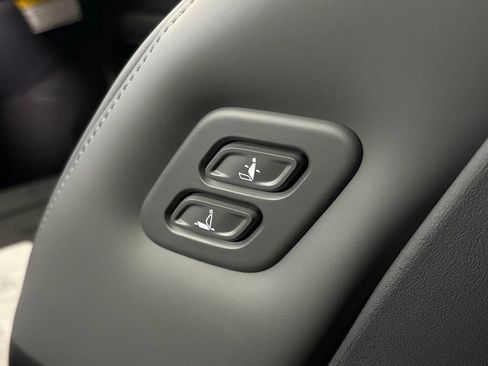 New 2026 Kia EV9 Wind image 38