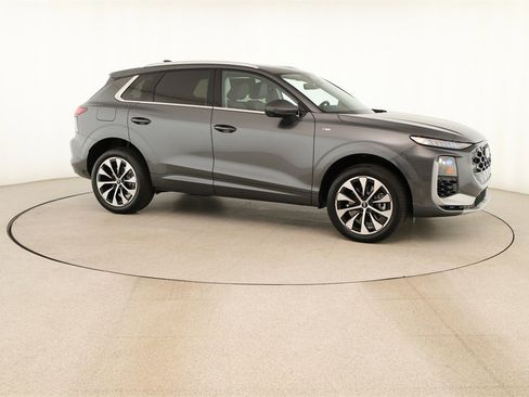 New 2026 Audi Q3 quattro 2.0T image 9