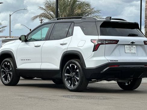 New 2026 Chevrolet Equinox RS w/ LPO, Floor Liner Package image 6