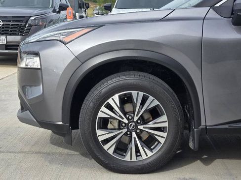 Certified 2023 Nissan Rogue SV FWD image 7