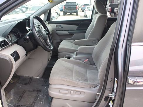 Used 2016 Honda Odyssey SE image 13