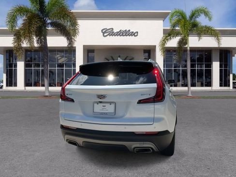 Certified 2023 Cadillac XT4 Premium Luxury w/ Enhanced Visibility Package FWD image 13