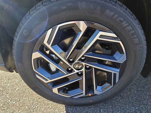 New 2026 Hyundai Tucson Limited image 9