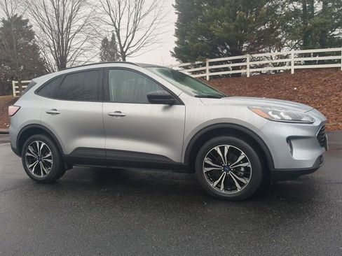 Used 2022 Ford Escape SEL w/ SEL Stealth AWD Package image 2