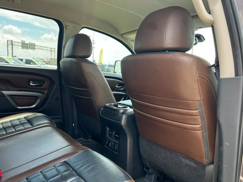 Used 2018 Nissan Titan Platinum Reserve w/ Platinum Utility Package AWD/4WD image 23