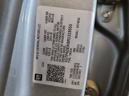 Used 2024 GMC Canyon AT4 w/ Canyon Safety Plus Package AWD/4WD image 30