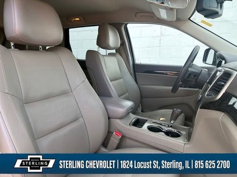 Used 2013 Jeep Grand Cherokee Laredo AWD/4WD image 12