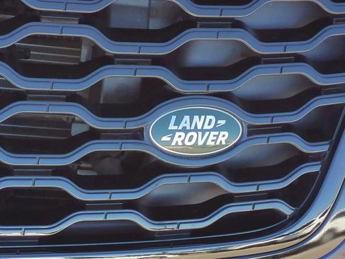 Used 2022 Land Rover Range Rover Velar R-Dynamic S image 10