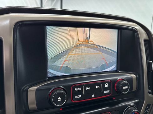 Used 2016 GMC Sierra 1500 Denali w/ Enhanced Driver Alert Package AWD/4WD image 31