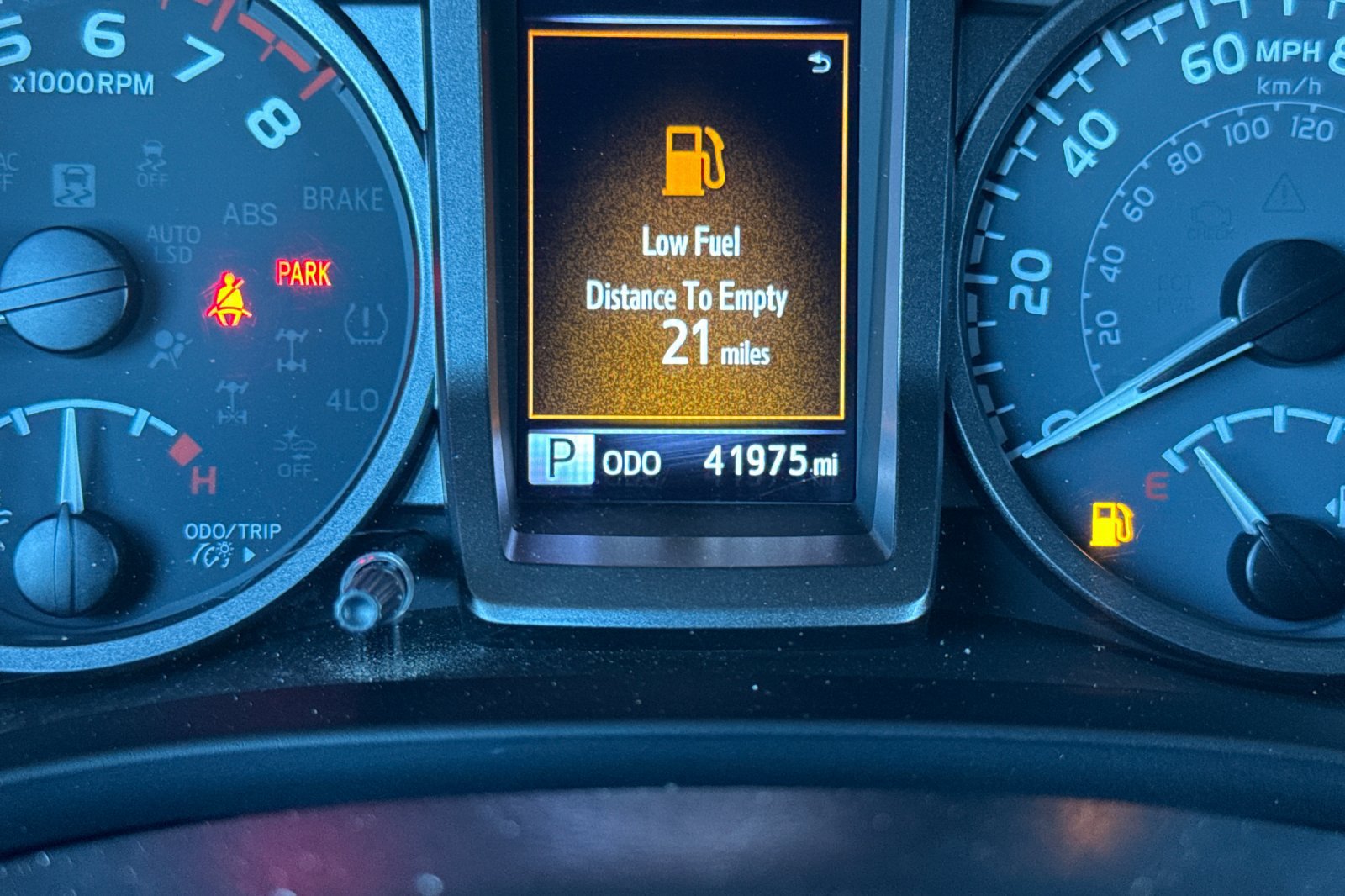Certified 2023 Toyota Tacoma TRD Off-Road AWD/4WD image 31