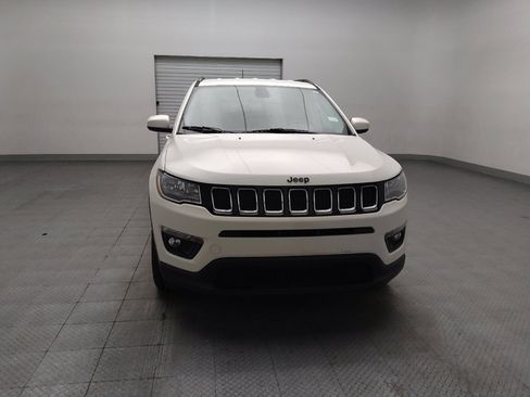 Used 2019 Jeep Compass Latitude FWD image 14