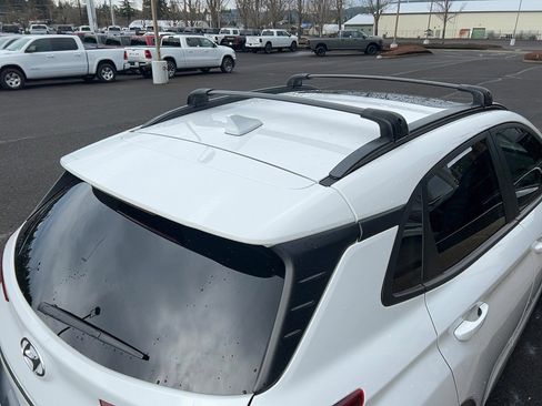 Used 2023 Hyundai Kona Limited image 12