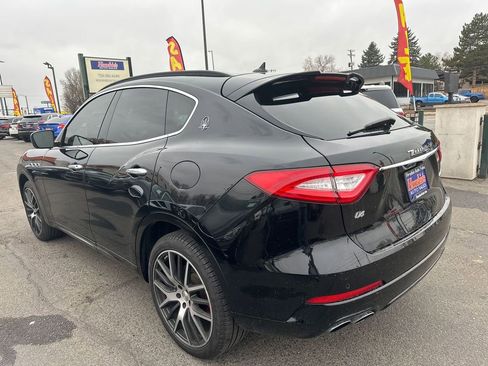 Used 2017 Maserati Levante w/ Sport Package image 13