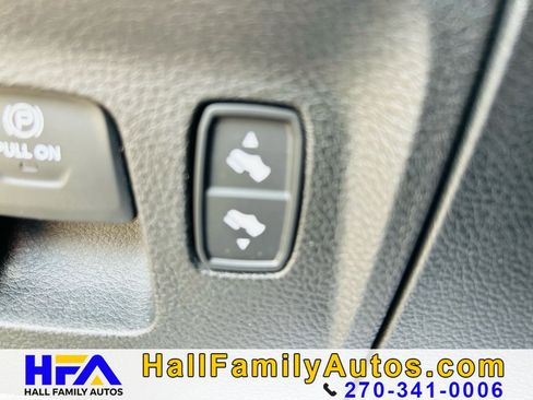 Used 2019 RAM 1500 Limited w/ Advanced Safety Group AWD/4WD image 30