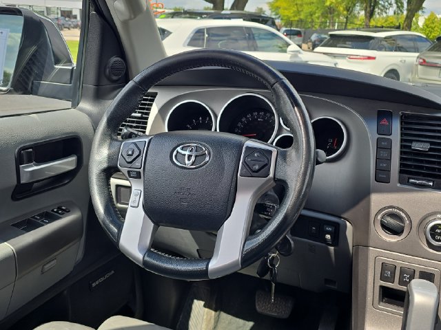 Used 2016 Toyota Sequoia Limited AWD/4WD image 27