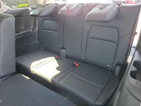 New 2026 Nissan Pathfinder SL FWD image 12