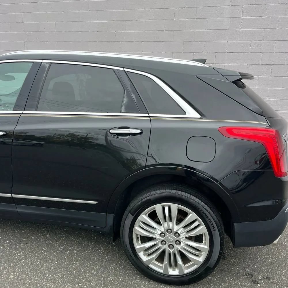 Used 2017 Cadillac XT5 Premium Luxury AWD/4WD image 6