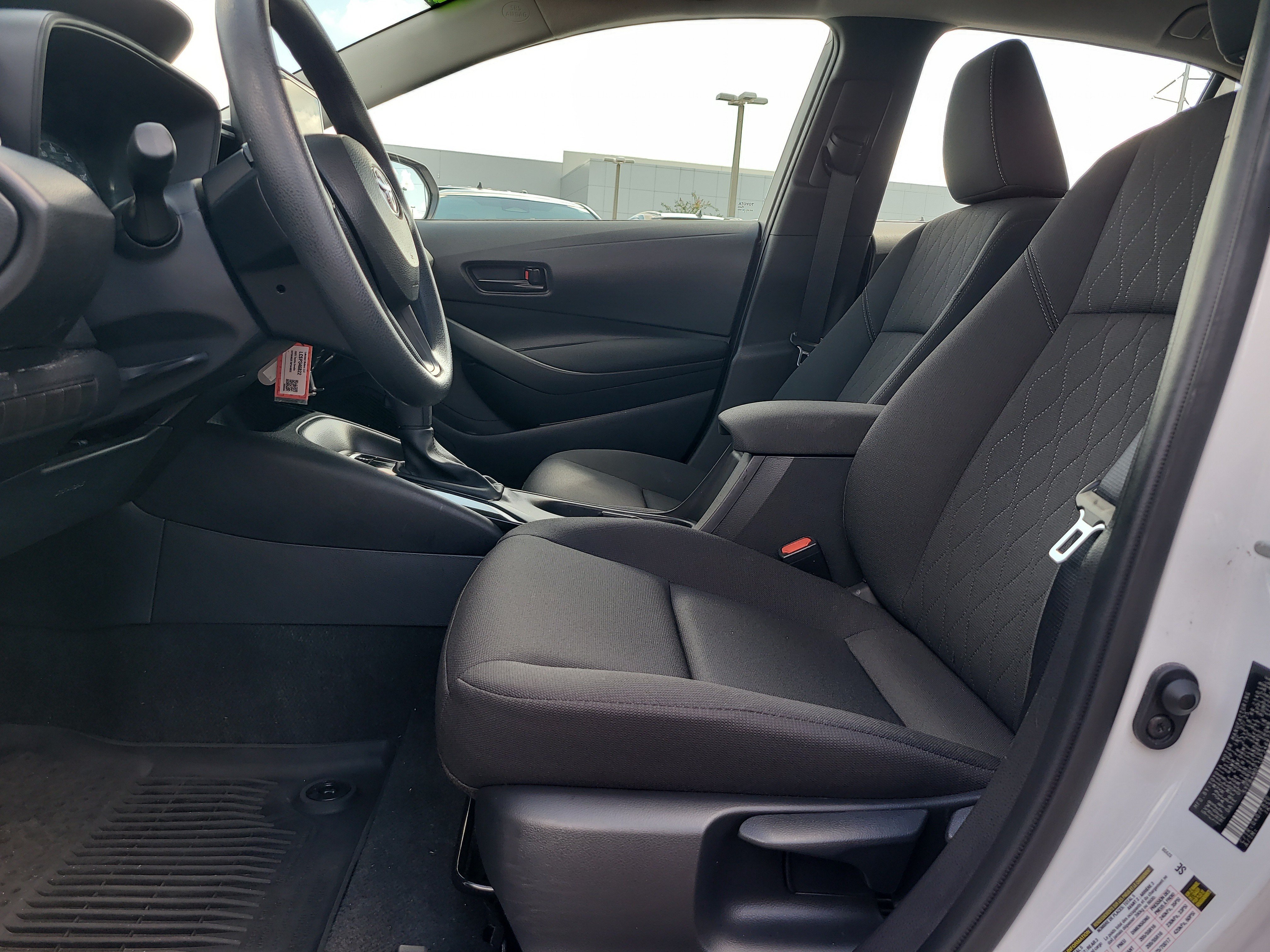 Used 2025 Toyota Corolla LE FWD image 17