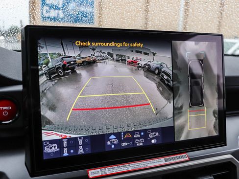 New 2025 Toyota 4Runner TRD Off-Road Premium image 31