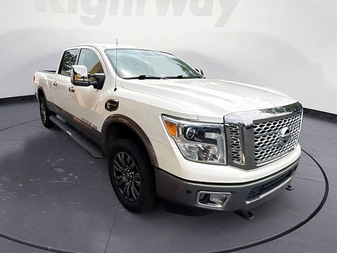 Used 2016 Nissan Titan Platinum Reserve AWD/4WD image 7