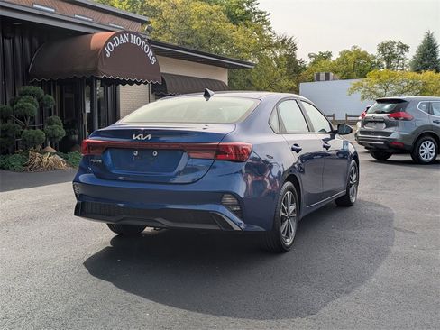 Used 2022 Kia Forte LXS image 4