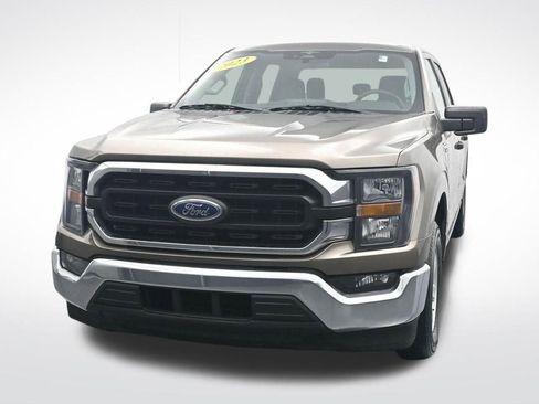 Used 2023 Ford F150 XLT image 2