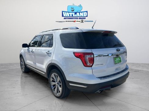 Used 2019 Ford Explorer Limited w/ Class III Trailer Tow Package image 3