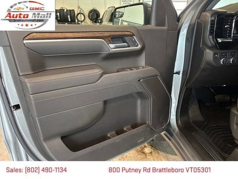 New 2026 GMC Sierra 1500 Elevation image 11