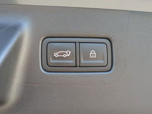 Used 2025 Hyundai Santa Fe Limited FWD image 15