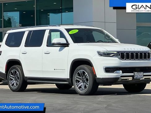 Used 2022 Jeep Wagoneer Series III RWD image 1