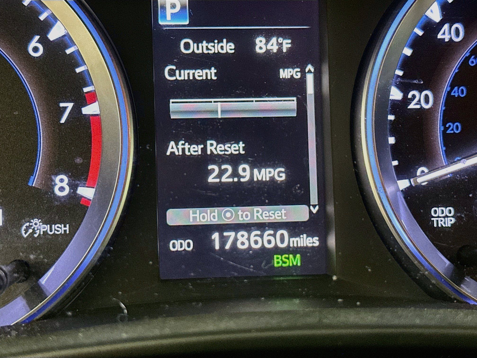 Used 2018 Toyota Highlander XLE AWD/4WD image 19