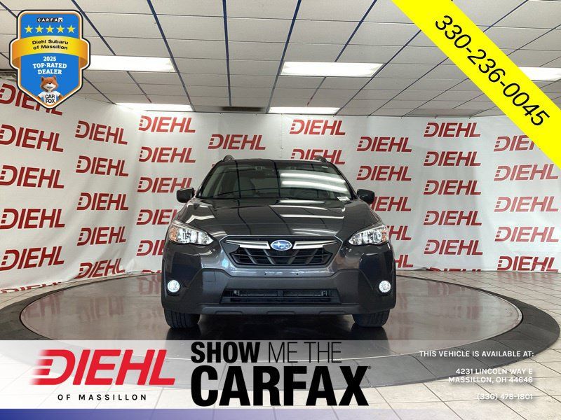 Used 2022 Subaru Crosstrek 2.0i Premium w/ Moonroof Package AWD/4WD image 2