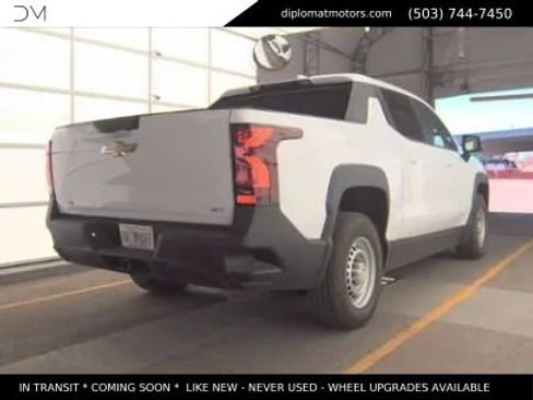Used 2024 Chevrolet Silverado EV W/T image 5