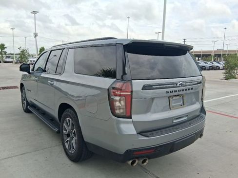 Used 2023 Chevrolet Suburban Z71 w/ Z71 Off-Road Package AWD/4WD image 4