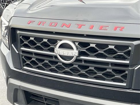 Used 2024 Nissan Frontier S w/ Technology Package image 9