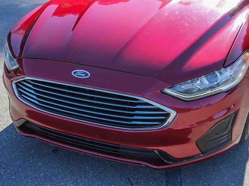 Used 2019 Ford Fusion SEL image 8