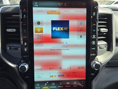 Used 2025 RAM 3500 Laramie image 15