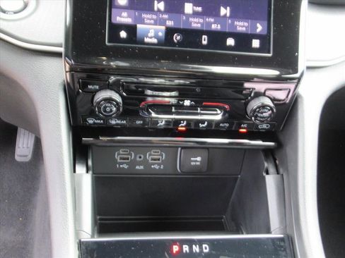 New 2025 Jeep Grand Cherokee Laredo image 23