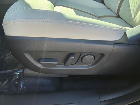 New 2026 MAZDA CX-90 Plug-In Hybrid w/ Premium Plus image 17