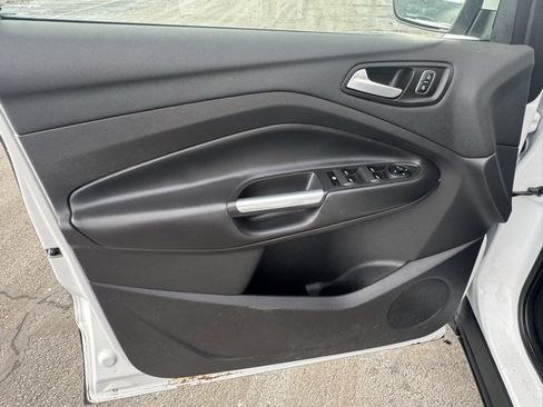 Used 2018 Ford Escape SEL image 24