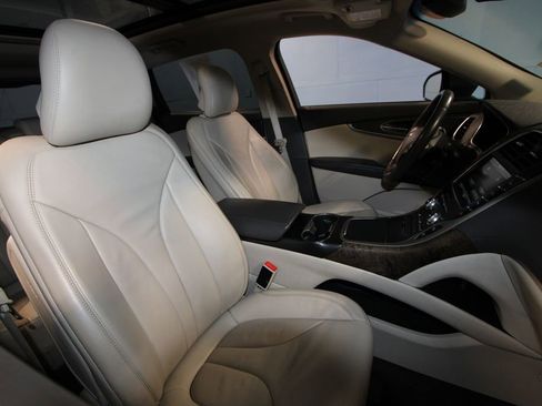 Used 2016 Lincoln MKX Reserve w/ Technology Package image 24