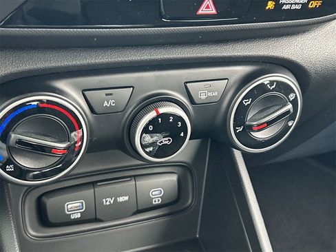 New 2026 Hyundai Venue SE image 26