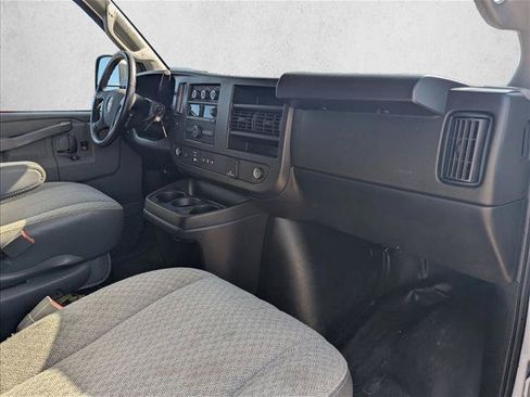 Used 2023 GMC Savana 3500 LS RWD image 16