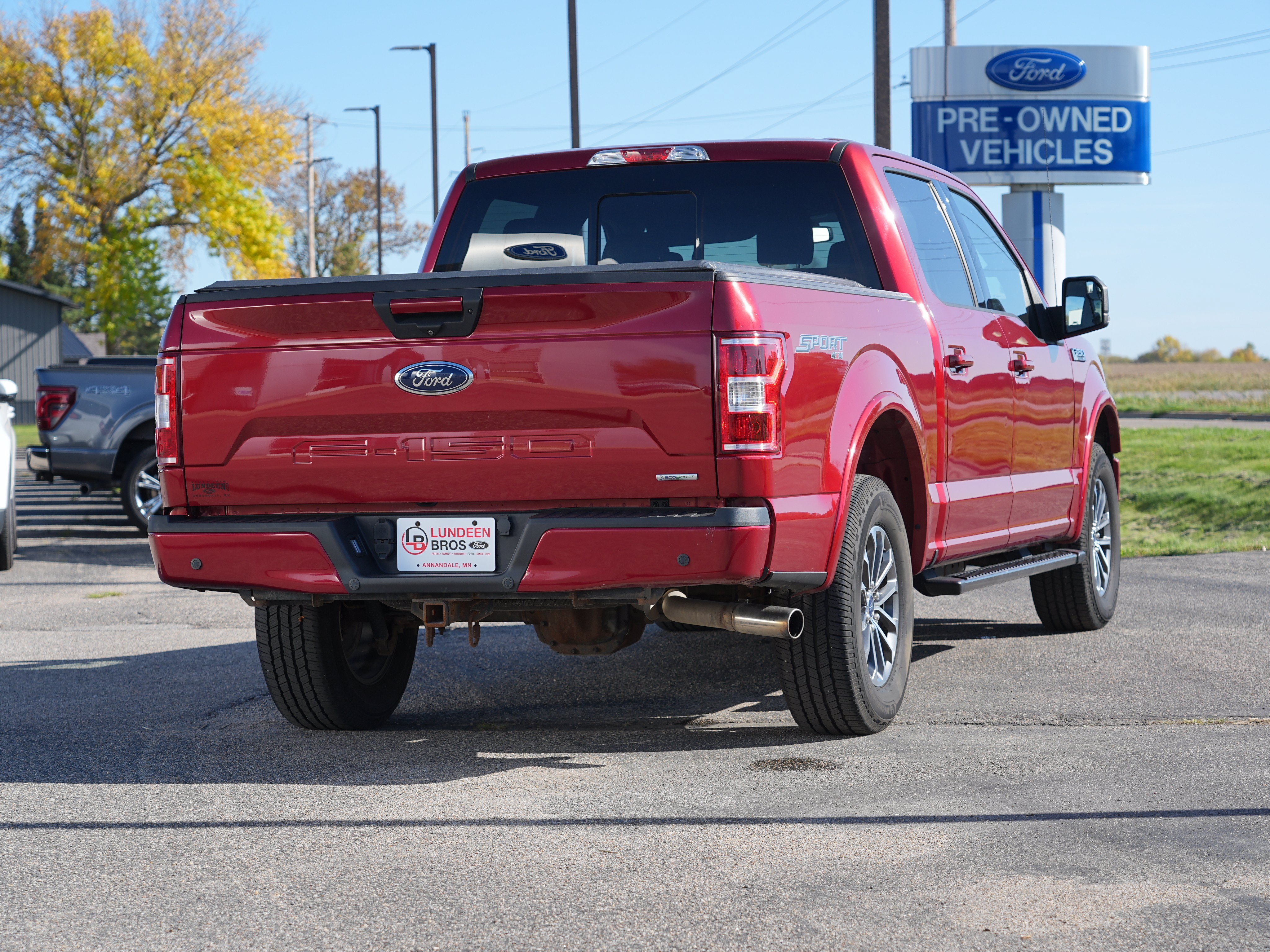 Used 2018 Ford F150 XLT w/ Equipment Group 302A Luxury AWD/4WD image 3