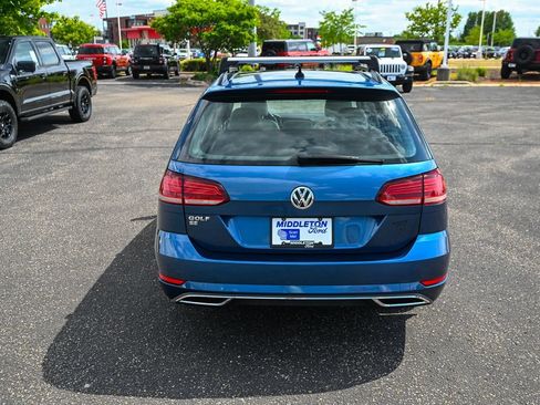 Used 2019 Volkswagen Golf SE FWD image 6